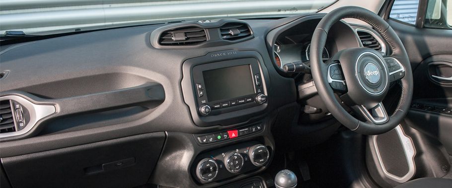jeep-renegade-dashboard-view