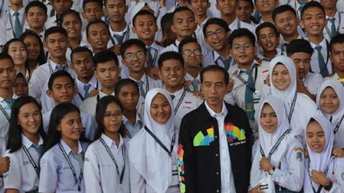 Presiden Joko Widodo Bersama Siswa SMA